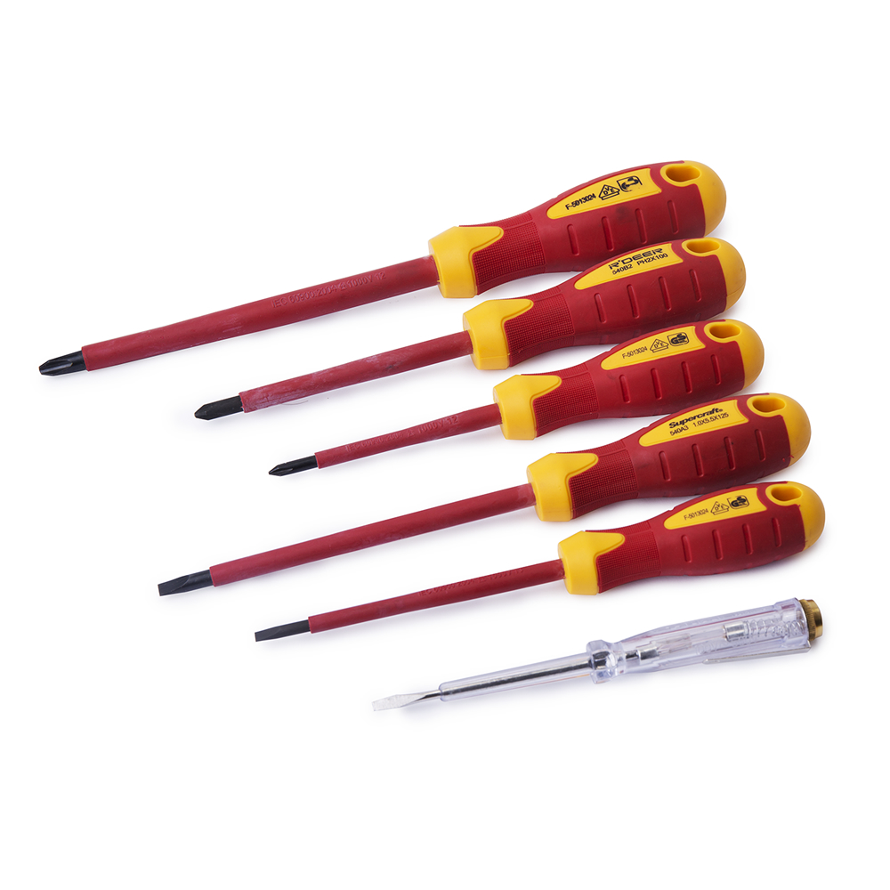 SET DE ATORNILLADORES AISLADOS